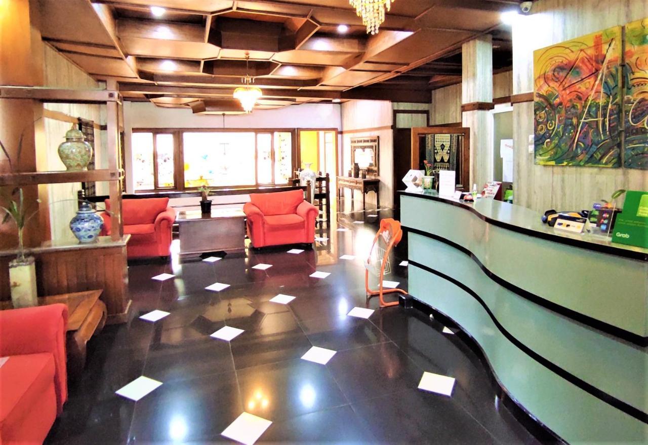 Arwiga Hotel Bandung Exterior photo