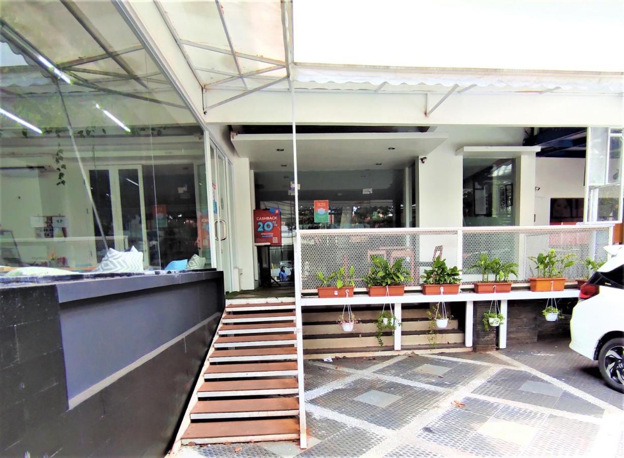 Arwiga Hotel Bandung Exterior photo