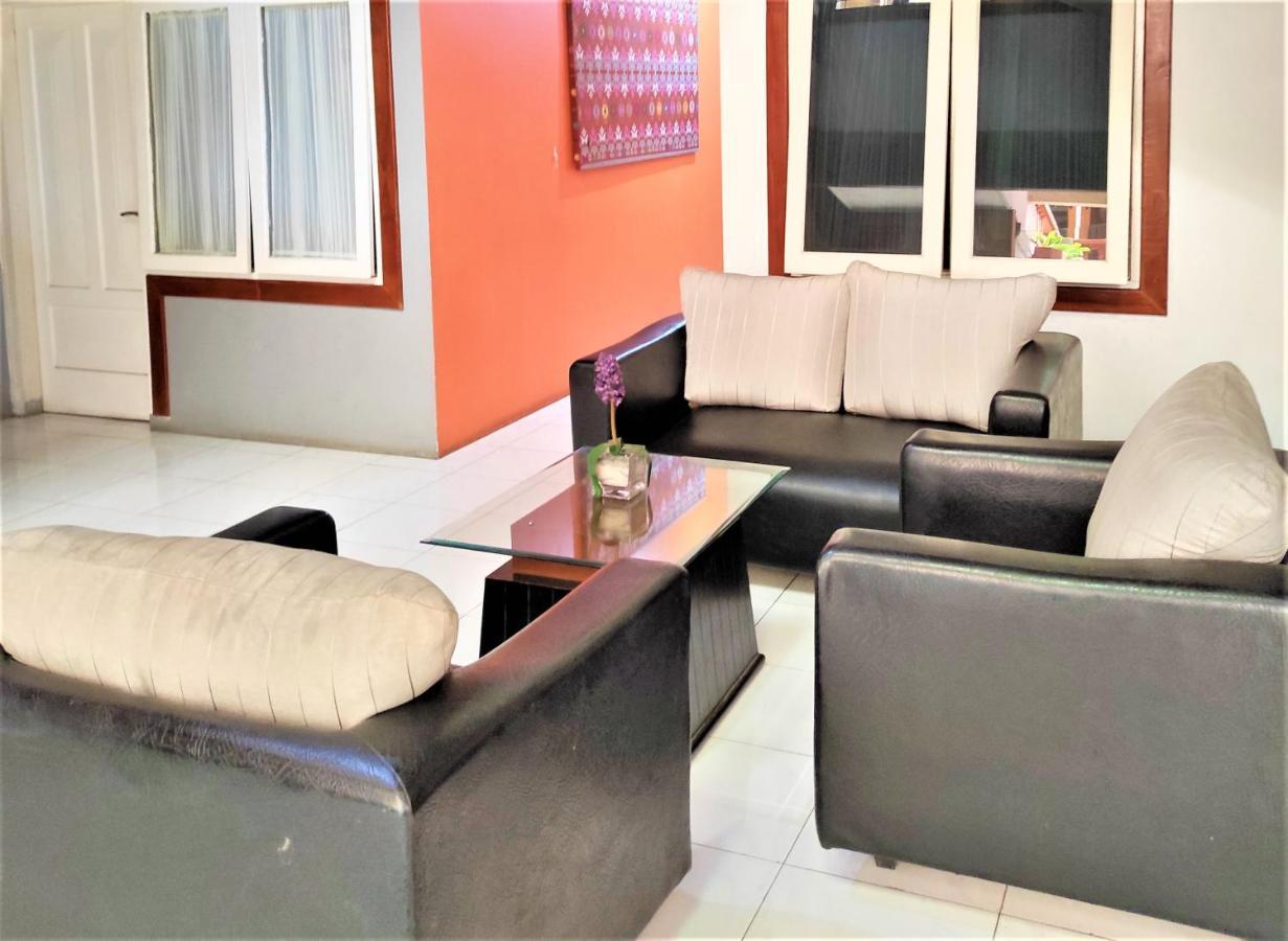 Arwiga Hotel Bandung Exterior photo