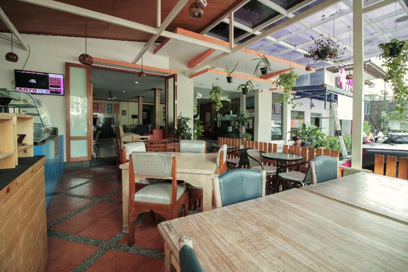 Arwiga Hotel Bandung Exterior photo